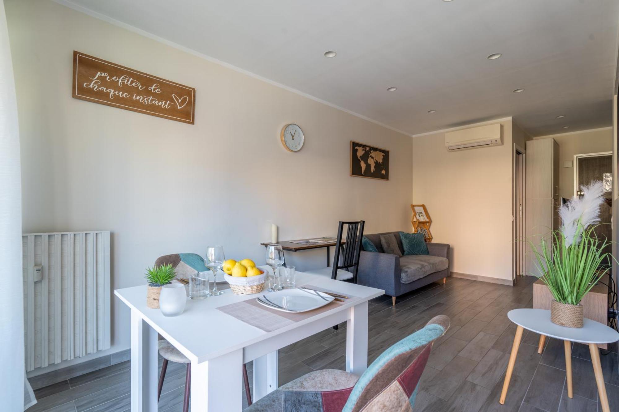 Fabuleux Appartement 2 Personnes Au Coeur De Menton, Climatise Et Proche Gares Routiere Et Sncf Eksteriør bilde